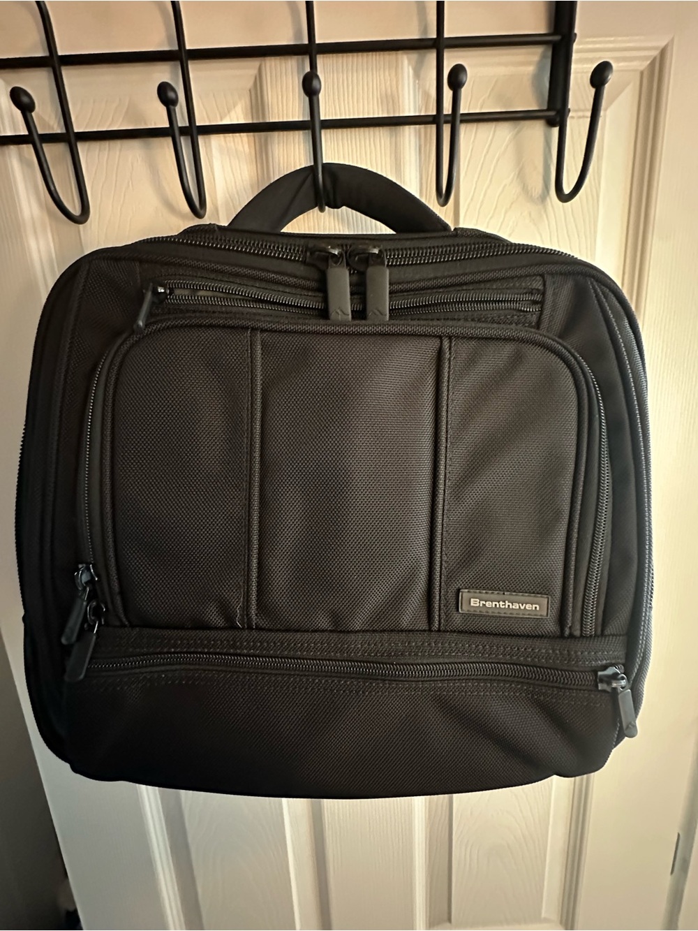 Brenthaven Convertible SC XF Laptop Bag /Backpack. retail 150$